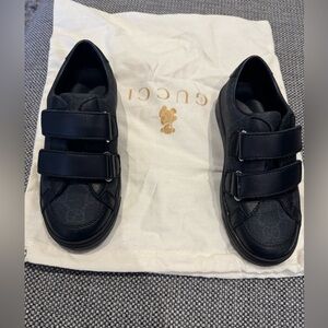 Pre owned Gucci boys sneakers size 29 European